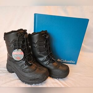 Columbia Youth Bugaboot Celcius Black Winter Boots, Size 1, NWT
